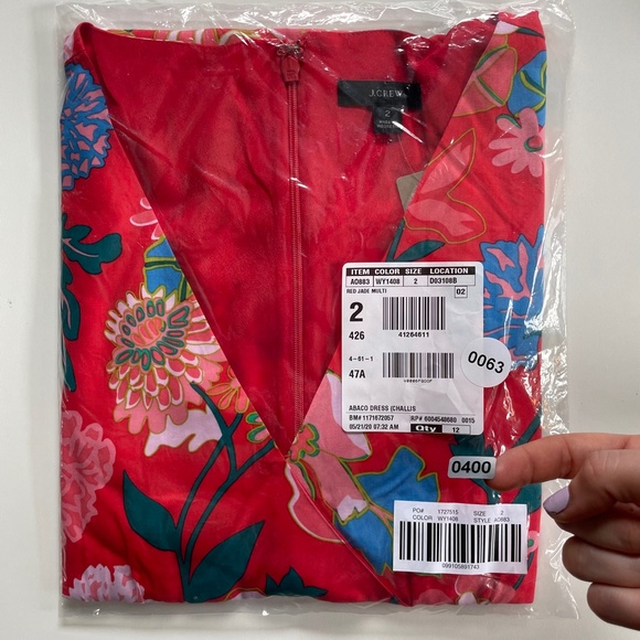 ✨NWT✨ J. CREW Floral V-Neck Bracelet Sleeve Mini Dress in Red Jade Multi Sz 0, 2 - Picture 3 of 3